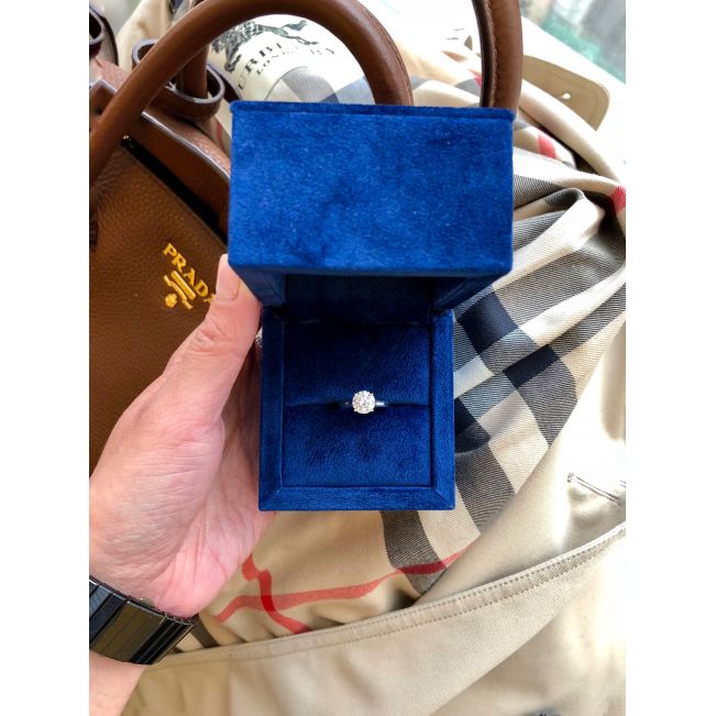 Кольцо с бриллиантом для помолвки из золота - Фото 5