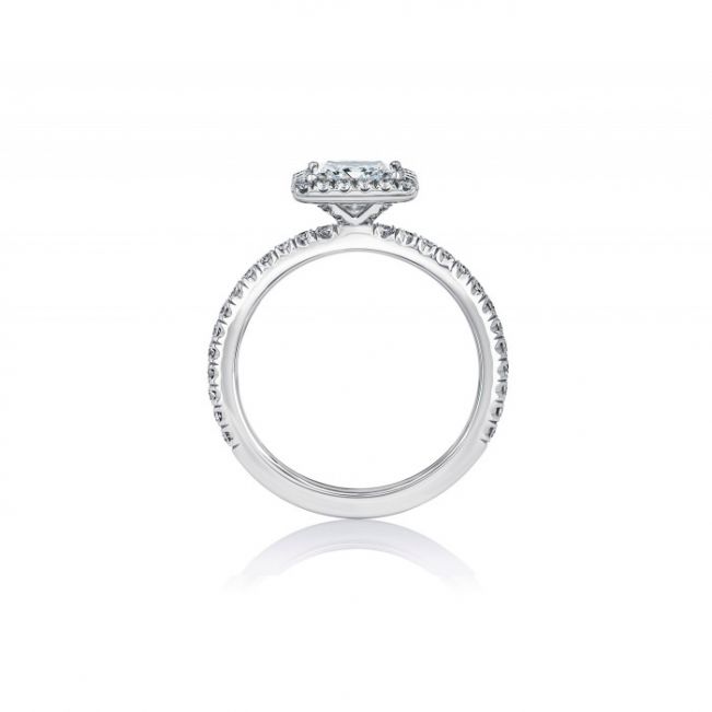 Классическое кольцо с бриллиантом Принцесса в паве - Фото 1