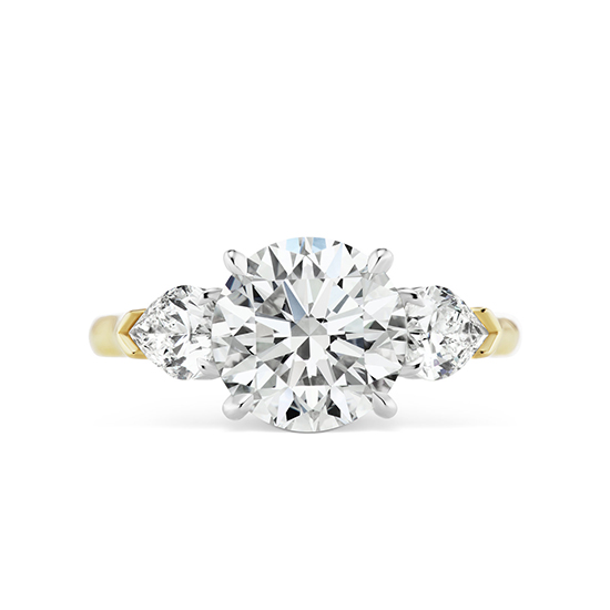 Классическое кольцо с тремя бриллиантами, Больше Изображение 1