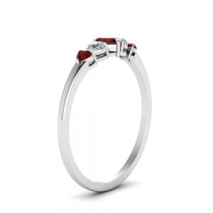 Кольцо с бриллиантами и рубинами в форме сердца - Фото 2