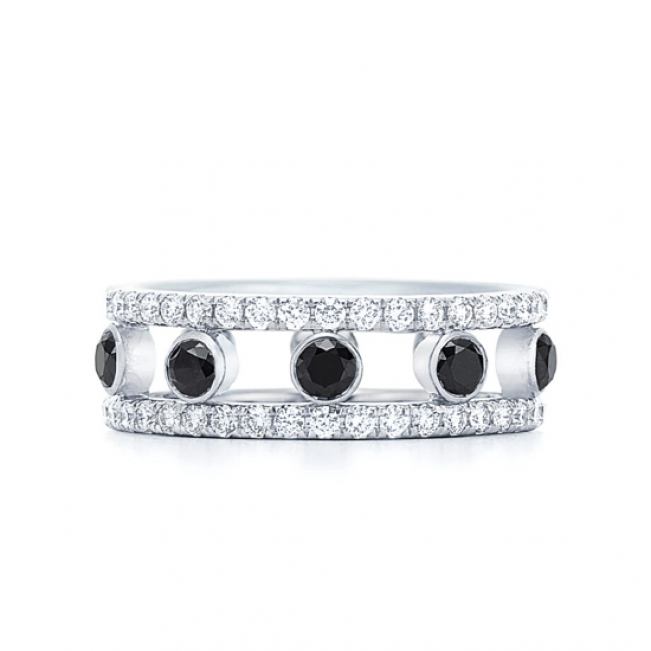 Широкое кольцо с белыми и черными бриллиантами