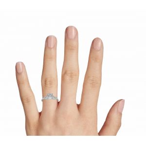 Кольцо с круглым бриллиантом и лепестками 3Д паве - Фото 3