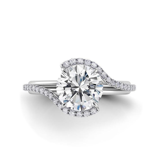 Дизайнерское кольцо с белым круглым бриллиантом и двойной дорожкой, Изображение 1