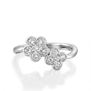 Кольцо Два цветка с бриллиантами