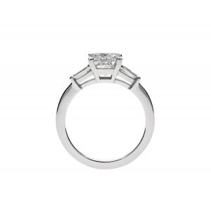 Кольцо с белым бриллиантом огранки «принцесса» и двумя дополнительными - Фото 1