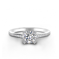 Необычное кольцо с круглым белым бриллиантом