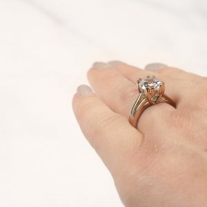 Кольцо двойное из розового золота с бриллиантом - Фото 4