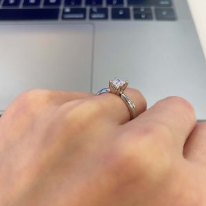 Кольцо с бриллиантом Принцесс 0.4 карата в белом золоте - Фото 2