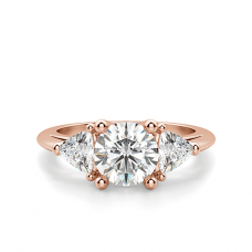 Кольцо с 3 бриллиантами из розового золота