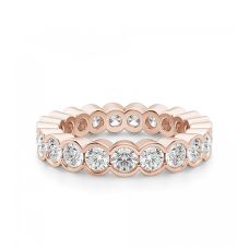 Кольцо из розового золота с бриллиантами по кругу