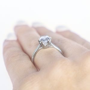 Кольцо с овальным бриллиантом - Фото 3