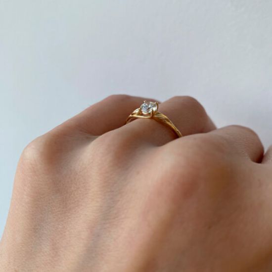 Кольцо с бриллиантом с золотыми листиками,  Больше Изображение 6