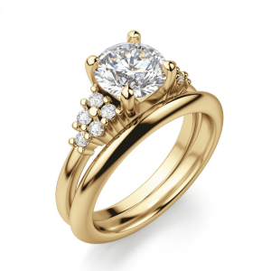 Кольцо золотое с круглым бриллиантами и боковым декором - Фото 4