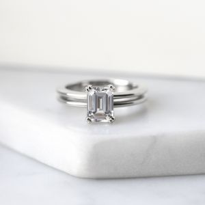 Кольцо с бриллиантом изумрудной огранки - Фото 5