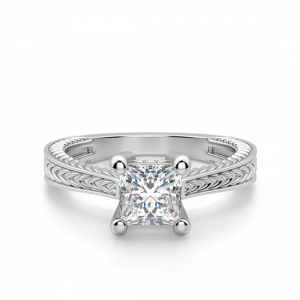 Кольцо с восточными узорами с бриллиантом принцесса