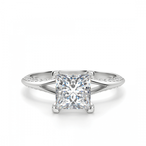 Помолвочное кольцо с бриллиантом Принцесса