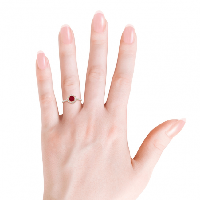 Кольцо с рубином и бриллиантами из золота - Фото 3
