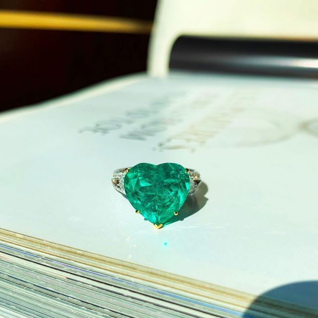Кольцо с изумрудом в форме сердца 5 карат - Фото 4