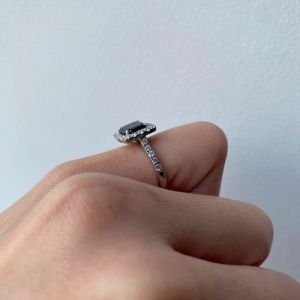Кольцо с квадратным черным бриллиантом - Фото 4