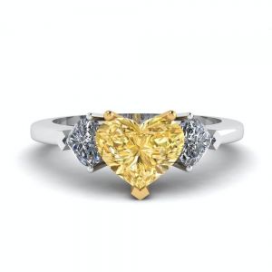 Кольцо с желтым бриллиантом Сердце и сердечками по бокам