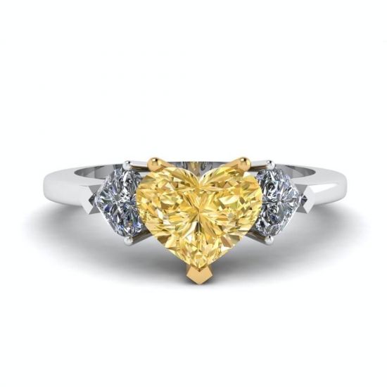 Кольцо с желтым бриллиантом Сердце и сердечками по бокам