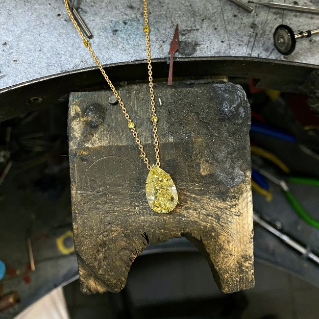 Подвеска с желтым бриллиантом на цепочке - Фото 1